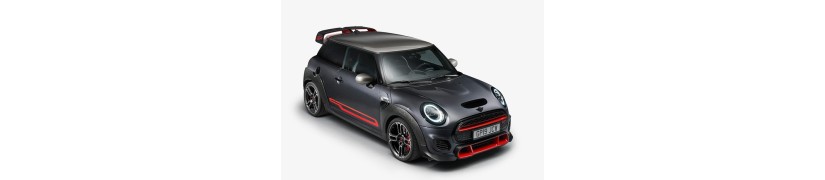 John Cooper arbeitet